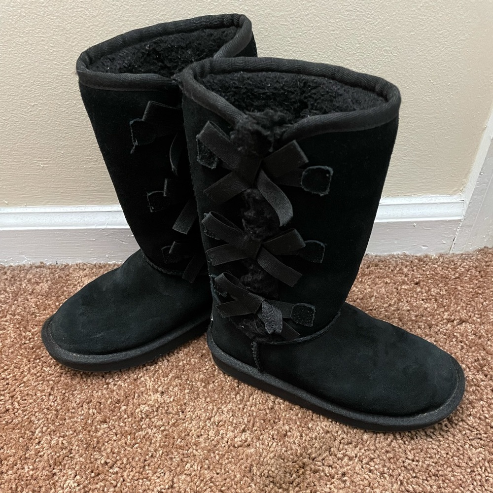 Black Victoria Tall Koolaburra boots size 13 (big kid)